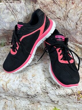 sketchers size 6.5 Sneakers please read the description